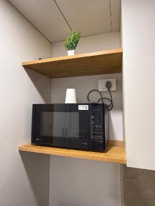 Bay: Private Plush Studio with Hill & Pond View Vacation rental in Pune