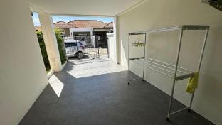 Quiet vacation townhouse Vacation rental in Chalong