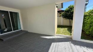 Quiet vacation townhouse Vacation rental in Chalong