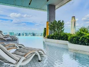 Luxury APT Central Bangkok Siam Paragon  Central World Apartment in Bangkok