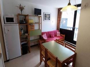 Apartment in Reallon near Ski Slopes Apartment in Provence-Alpes-Côte d'Azur