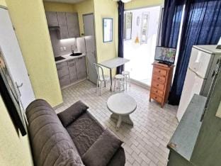 Rooms for 6 People Apartment in Le Barcarès