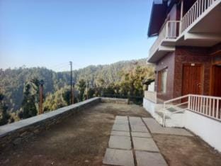 THE ANANTA ESTATE AN ECO HOME STAY Vacation rental in Uttarakhand