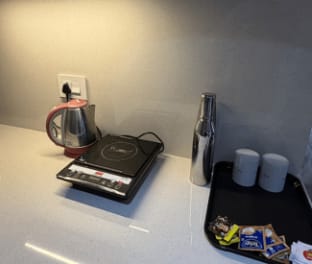 Vivid: Private Studio Apt Near Airport Vacation rental in Pune