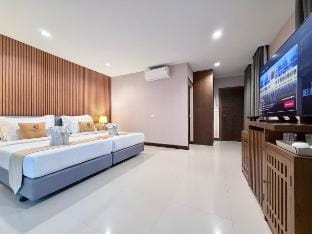 ozone pool villa phuket Vacation rental in Pa Klok