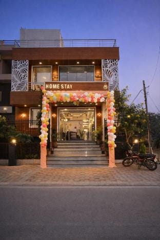 Homestay Empress Grand Vacation rental in Agra