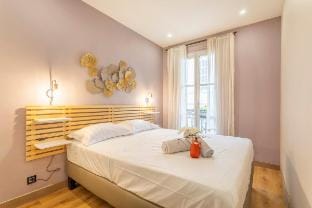 8 Méjéan Refined central apartment Vacation rental in Marseille