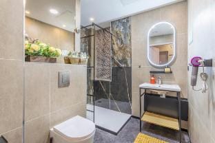 8 Méjéan Refined central apartment Vacation rental in Marseille