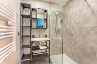 7 sormiou mezzanine apartment - Vieux Port -/6p Vacation rental in Marseille