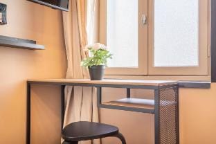 1 Velodrome Studio 2p - Heart of Vieux port Vacation rental in Marseille