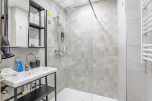 1 Velodrome Studio 2p - Heart of Vieux port Vacation rental in Marseille