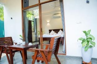 Villa Valentina Apartment in Hikkaduwa