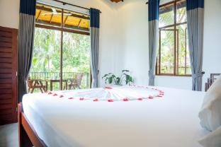Villa Valentina Luxury Escape  Apartment in Hikkaduwa