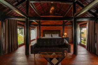 VT- Luxury wooden villa (4br) Long Cung Vacation rental in Vung Tau