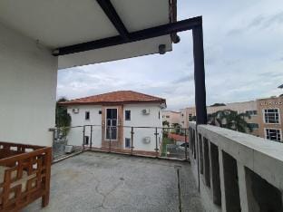 Elegant Private Villa Near CDC Clark (VILLA E) Vacation rental in Angeles