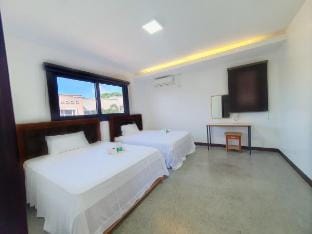 Private Staycation Villa Near CDC Clark (VILLA C) Vacation rental in Angeles