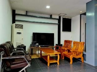 Hidden Oasis Villa Inside Clark (Whitehouse) Vacation rental in Angeles