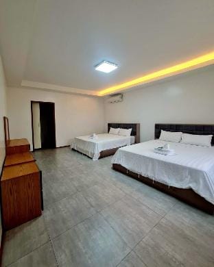 Premium Villa Near Angeles City & CDC (7BR) Vacation rental in Angeles