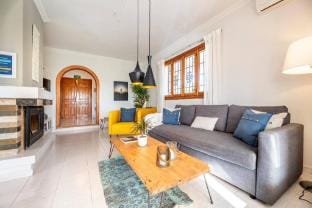 Outstanding location  very cozy Villa in Ibiza