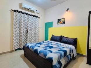 Marvella Serenity 2bhk with shared Pool in Arpora Vacation rental in Goa, India