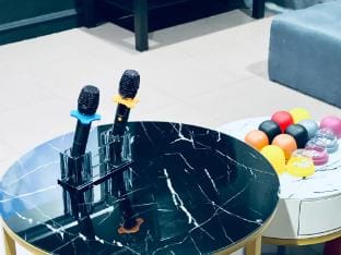 9 Min KLCC | 9KM Mid Valley | Karaoke | 30Pax 7Car Vacation rental in Federal Territory of Kuala Lumpur