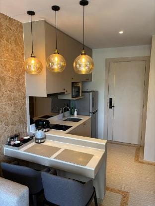 Bellevue Lagoon Boutique - Bang Tao, Phuket Lagoon Vacation rental in Choeng Thale