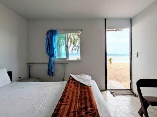 Dream beachfront cabin Vacation rental in Ban Tai