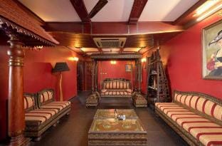 3-Min Walk to LuLu! Spacious 3BR  Family Haven ! Vacation rental in Kochi