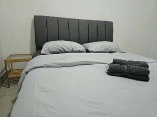 4 pax Cozy Homestay @ Razak City KL | Self Check In + Free Parking Apartment in Federal Territory of Kuala Lumpur