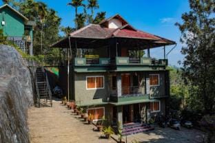 Five dreams by Let's Inn Villa in Kerala
