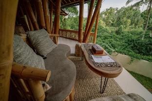 Makerti Bali • Sanctuary bamboo house Vacation rental in Selat