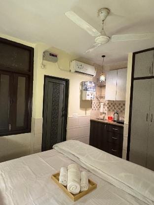 Green Stay Cozy Studio Vacation rental in Delhi