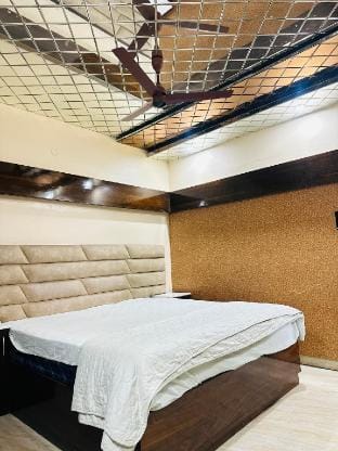 Maanvi Stays Sea Waves Apartment in Visakhapatnam