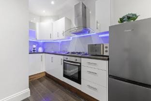 Deluxe Flat Near Central London Apartment in London Borough of Southwark