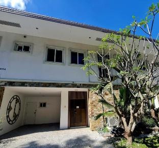 Private Pool Villa in Clark, Pampanga (Regency D) Vacation rental in Angeles