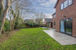 Paxton House by Yoko Property Vacation rental in Aylesbury Vale