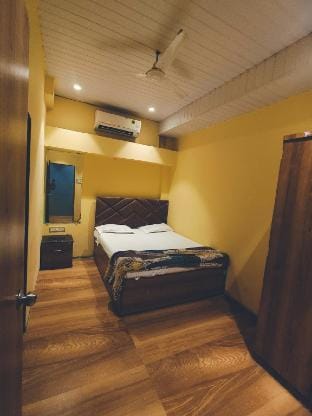 2bhk deluxe villa with private swimming pool. Vacation rental in Mumbai