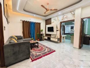 Tranquil service apartment Vacation rental in Chikmagalur