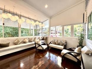 Beach Access Villa Vacation rental in Pattaya City