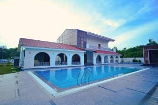 DestinMe Casa Amora Farm Stay in Telangana