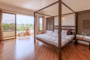 StayVista at 5BHK @ Santoni Farms Villa in Maharashtra