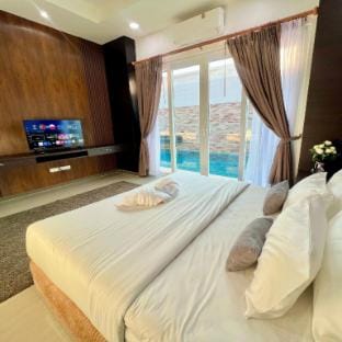 Zoarpoolvilla pattaya C13 Villa in Pattaya City