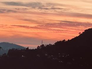 SkyvaleNainital-4BHK Mountain View Villa  Villa in Uttarakhand