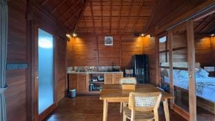 Joia Wooden Apartment in 2nd Floor with Breakfast Apartment in Abiansemal