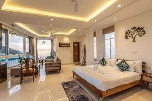Merryville Nathuli | Rooftop jacuzzi and garden Vacation rental in Uttarakhand