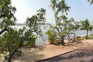 The Riveroots Kumbalangi Vacation rental in Kochi