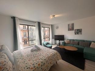 Champs-Élysées Studio Vacation rental in Paris