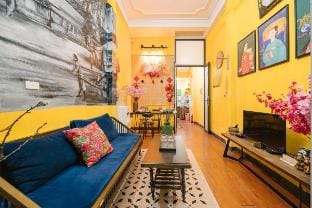 Tonkin Old Quarter*5 Beds*Train street*Big Balcony Vacation rental in Hanoi