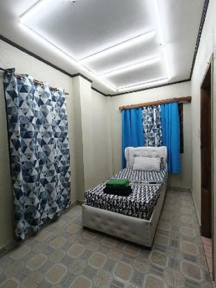 Family Friendly House with Amazing Sunset View Vacation rental in Baguio