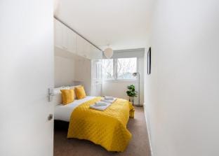 Fantastic 2 Bedroom Apartment - close to Emirates Vacation rental in London Borough of Islington